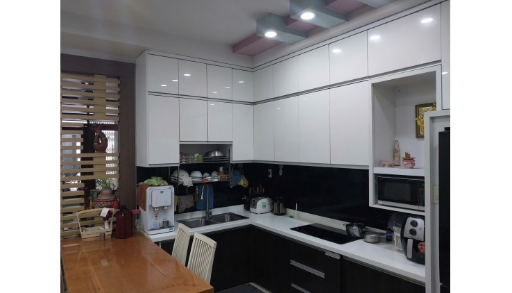 Chỉ 5.6 TỶ TL! 90M² – 2Tầng/2pn, HẺM XE HƠI, Phan Huy Ích Gò Vấp!